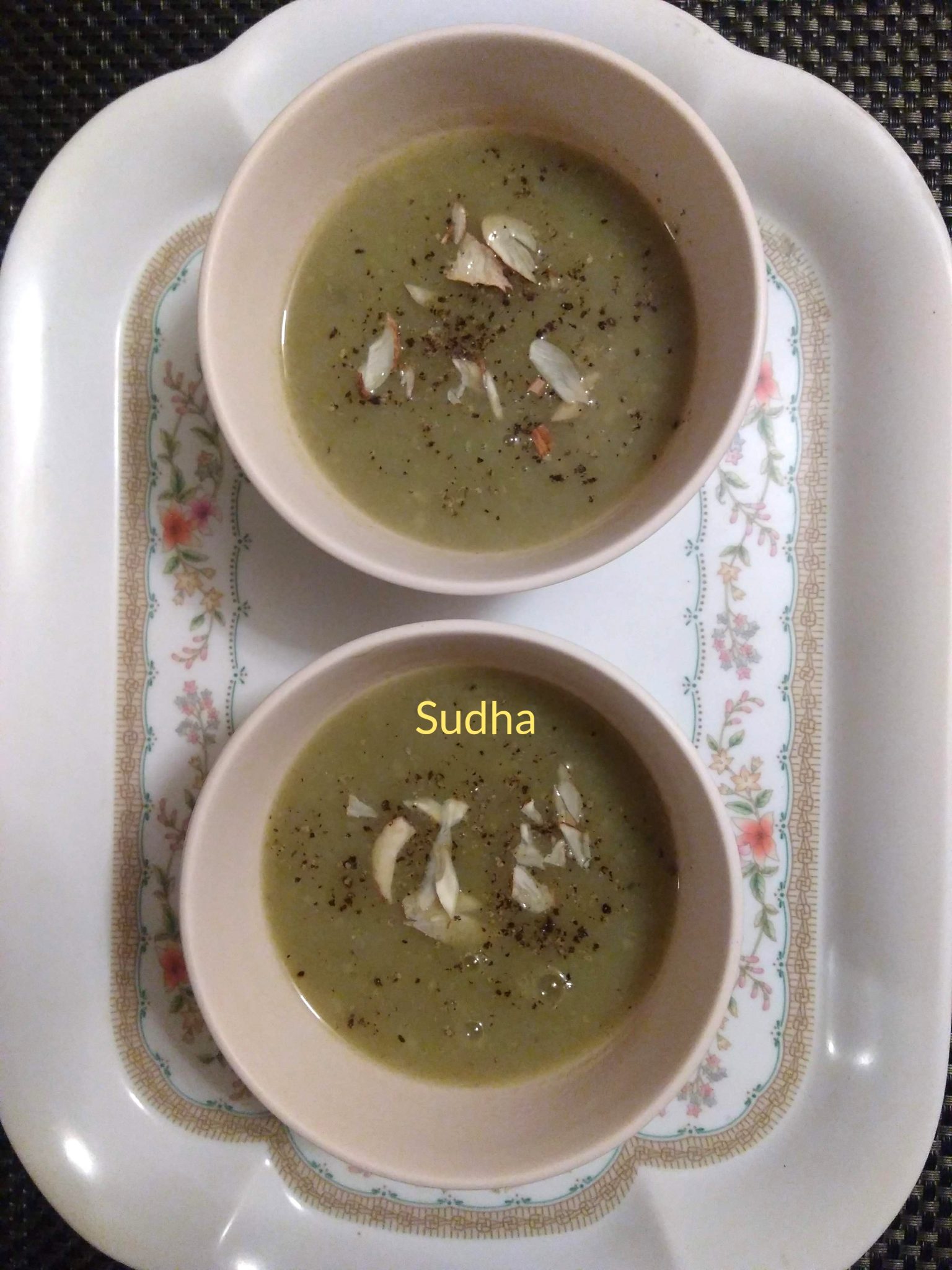 Dudhi Bhopala Soup ( दुधी भोपळ्याचं सूप) Bottle Gourd (Lauki) Soup