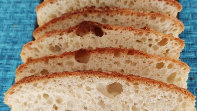 No-Knead Bread (विना मेहनतीचा पाव)
