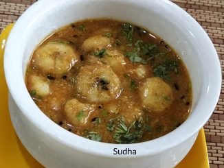 Pikalelya Kelyachi Bhaaji (पिकलेल्या केळ्याची भाजी) - Ripe Banana Subji